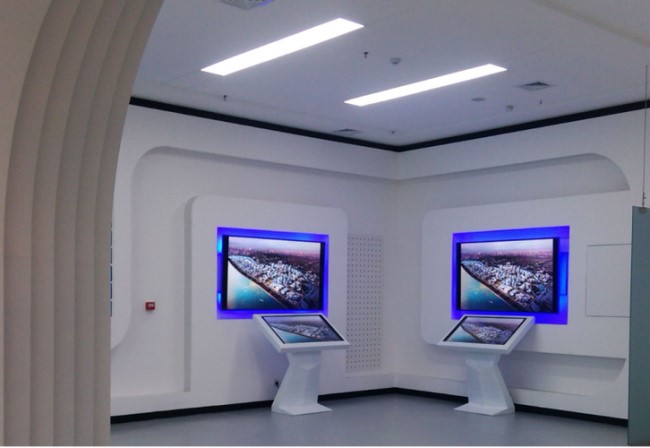 觸摸查詢互動一體機-蘇州好奇數(shù)字科技有限公司