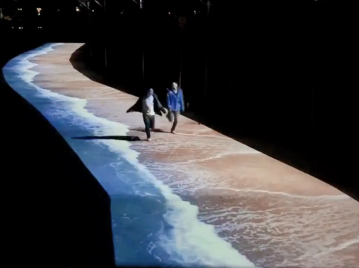 地面投影互動(dòng)-蘇州好奇數(shù)字科技