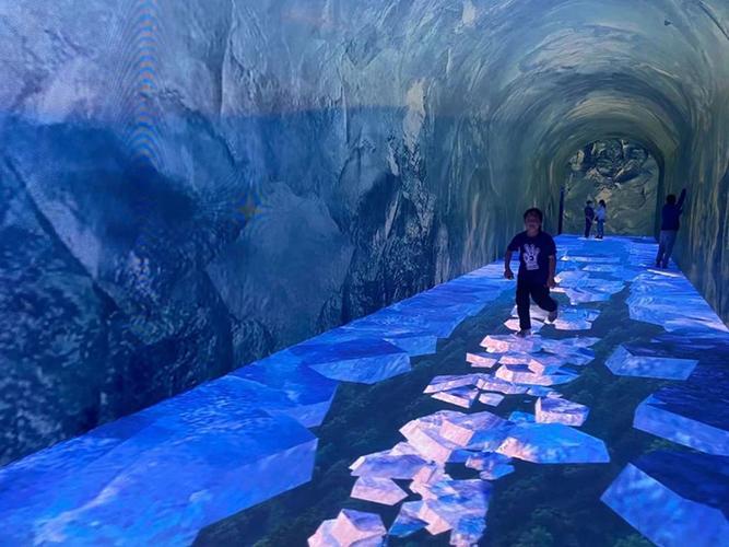 多通道地面互動投影-蘇州好奇數(shù)字科技有限公司