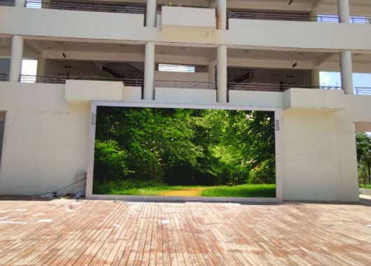 LED顯示屏、電子拼接屏在學(xué)校、醫(yī)院、事業(yè)單位的應(yīng)用場景